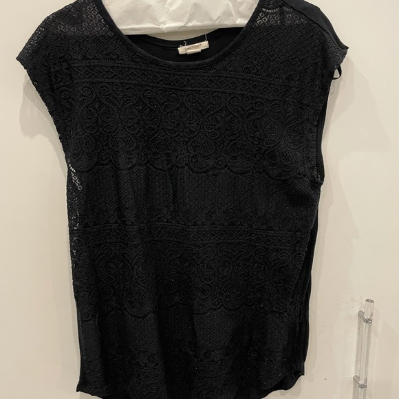 Black sheer lace tee - Picture 3 of 3
